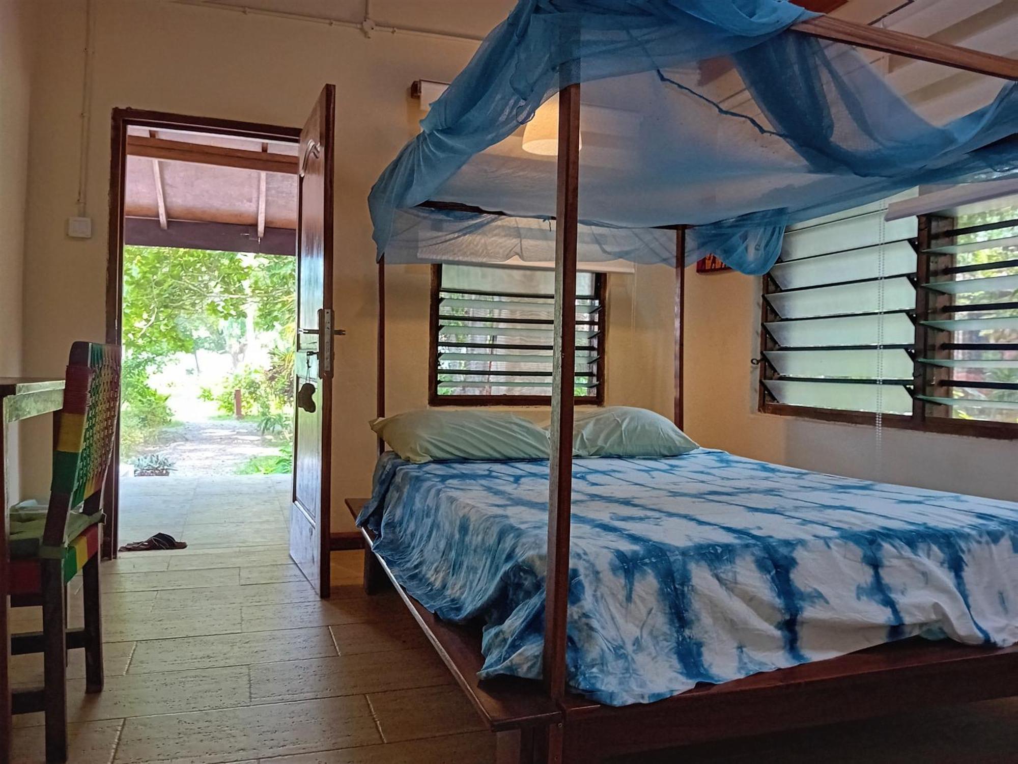 Ko-Sa Beach Resort Ltd Ampeni Buitenkant foto