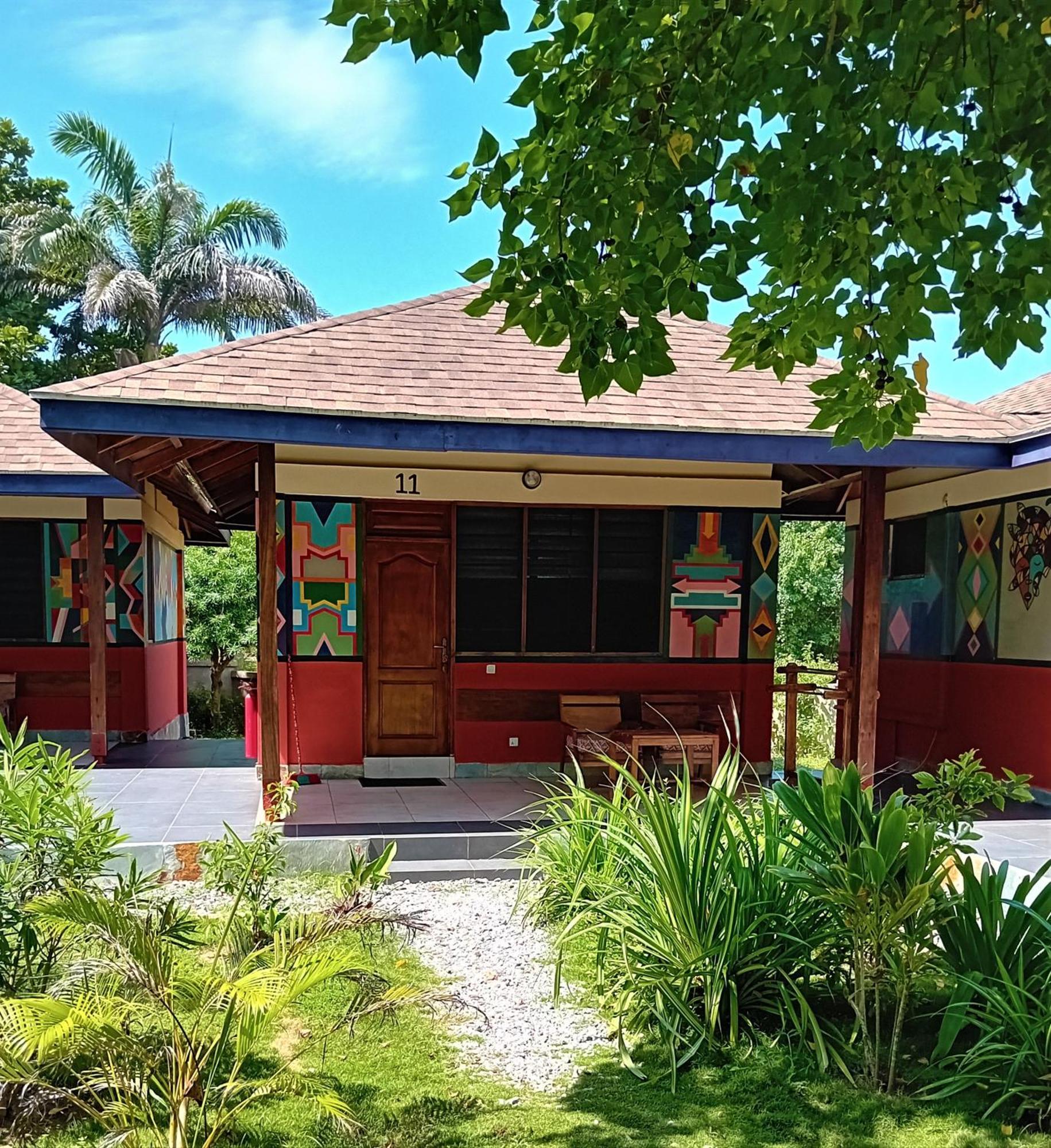Ko-Sa Beach Resort Ltd Ampeni Buitenkant foto