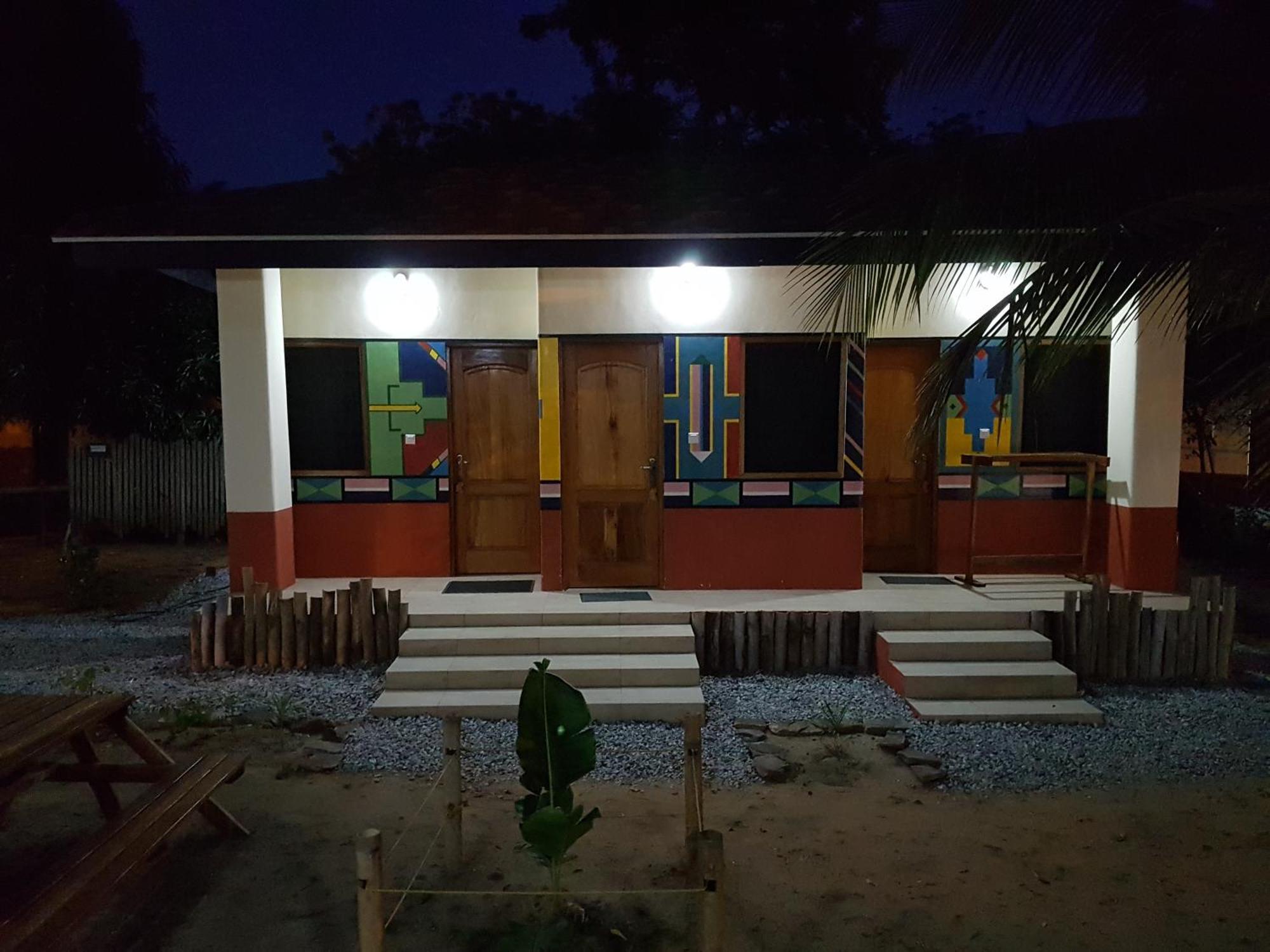 Ko-Sa Beach Resort Ltd Ampeni Buitenkant foto