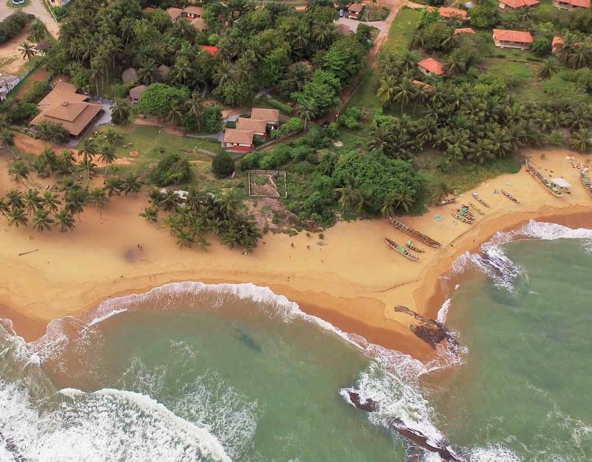 Ko-Sa Beach Resort Ltd Ampeni Buitenkant foto